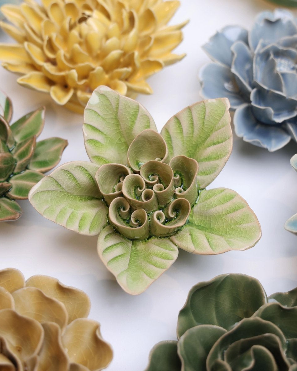 English Garden Ceramic Flower Green Lotus - Chive UK Wholesale