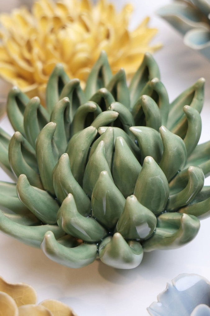 EG14 Jade Green Succulent - Chive UK Wholesale