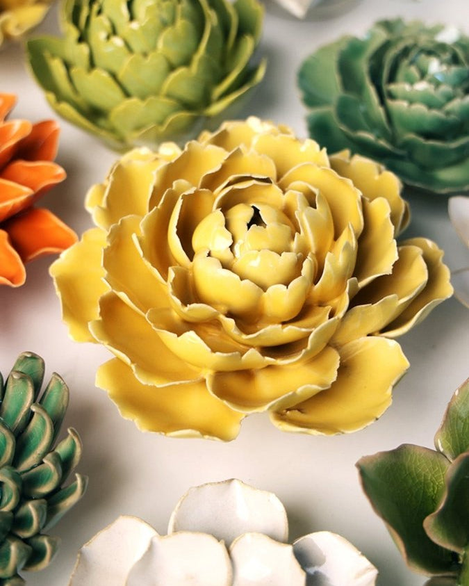 EG21 Buttercup Yellow Gay Paree Peony - Chive UK Wholesale