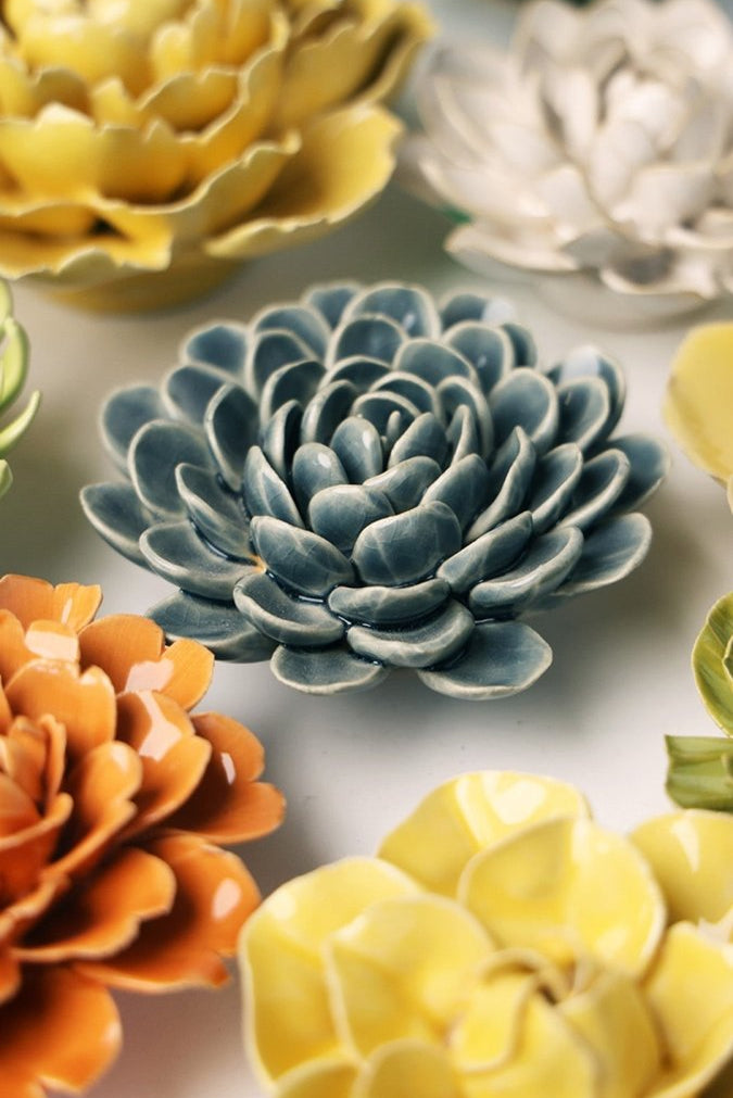EG29 Pewter Blue Zinderella Zinnia - Chive UK Wholesale