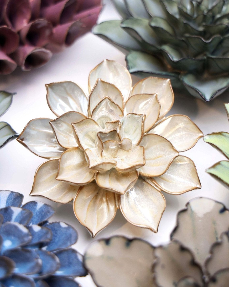 Japan Ceramic Flower Pearl Aster - Chive UK Wholesale