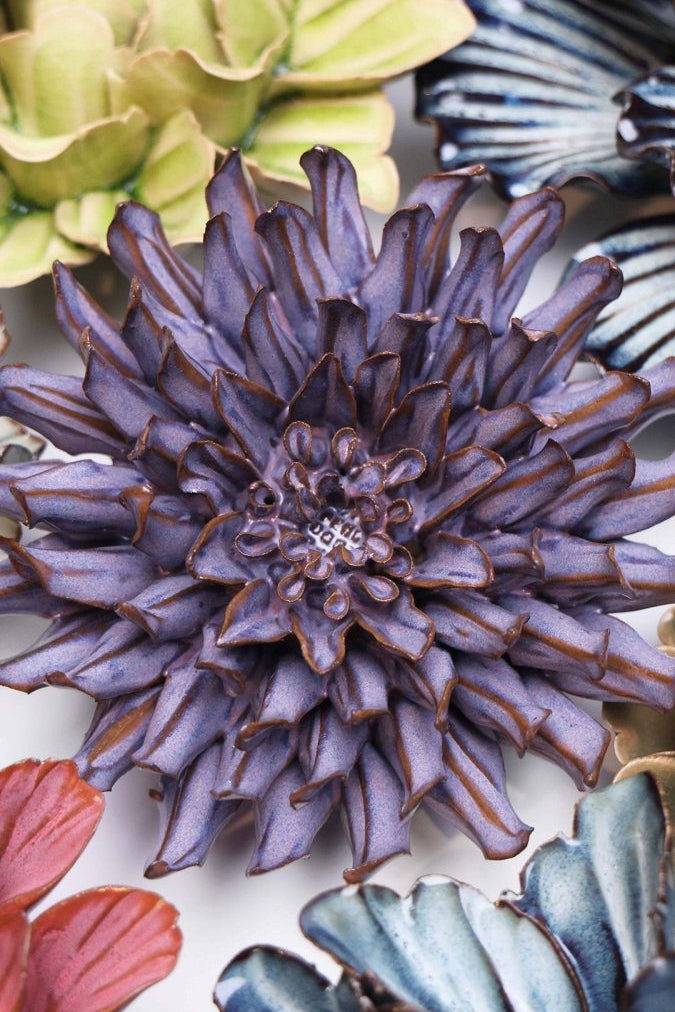 JA22 Violet Blue Fleur De Lis Mum - Chive UK Wholesale