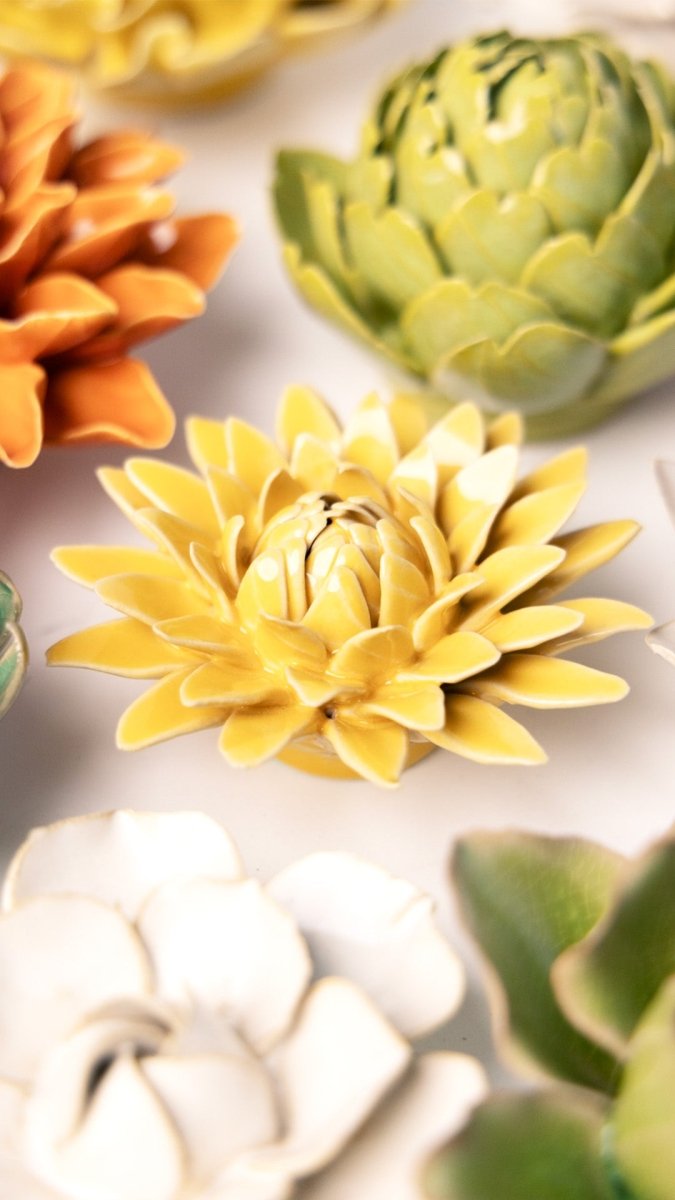 EG53 Burnt Yellow Strawflower - Chive UK Wholesale