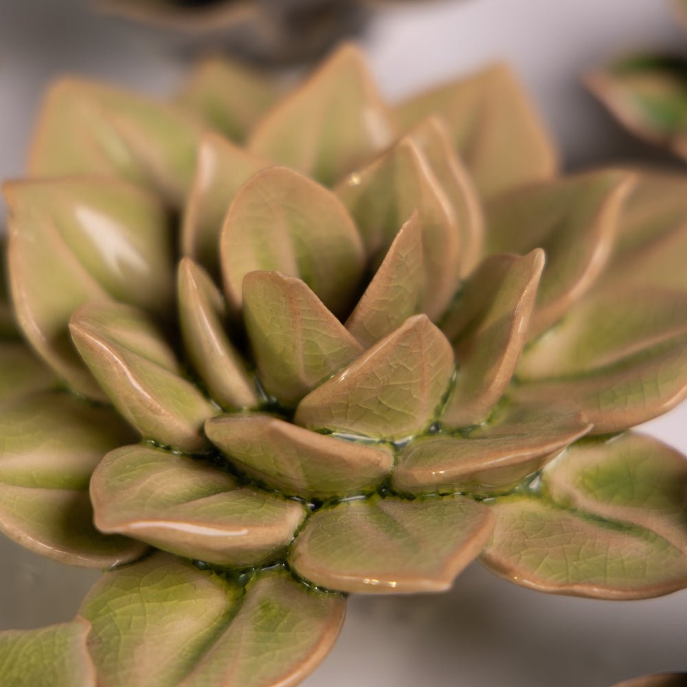 Ceramic Flower Collection 13 Dark Green Flower - Chive UK Wholesale