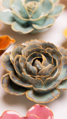 FR05 Pale Blue English Rose - Chive UK Wholesale